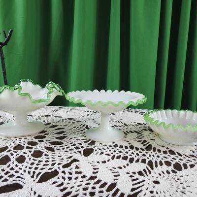 Vintage Fenton Emerald crest trio