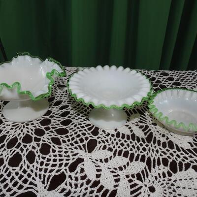Vintage Fenton Emerald crest trio