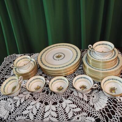 Wedgwood "Appledore" Bone China