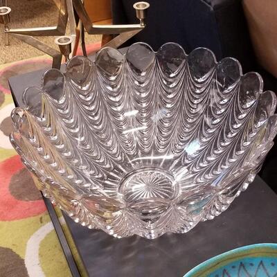 Large vintage early 20th century cut crystal glass bowl