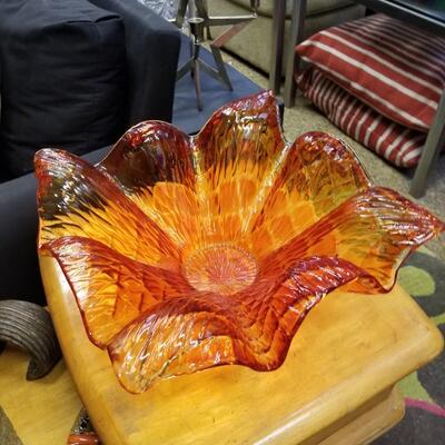 Large mid-century art glass bowl brilliant orange color