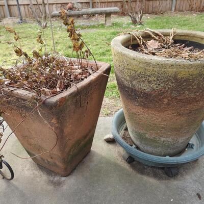 Pair of terra cotta planters