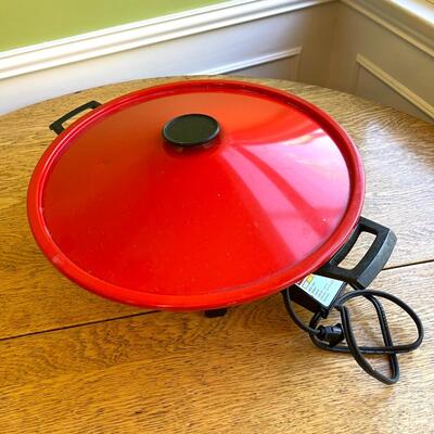 Lot 195  Vintage Westbend Electric Wok Bright Red