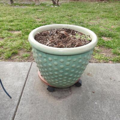 Ceramic planter