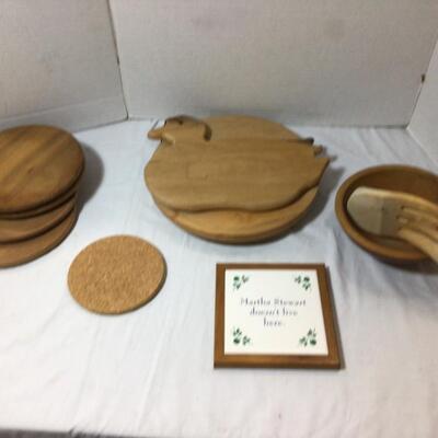 F546 Lot of Cutting Boards & Lazy Susan