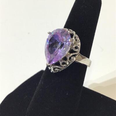 Fashion Ring w/stones