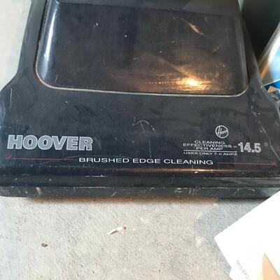 Hoover Vacuum w/ bags