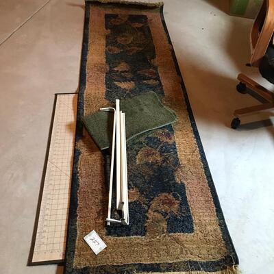 Area Rug runner & curtain rods