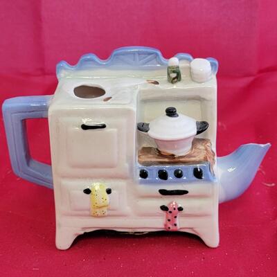 Ceramic Kitchen Themed Teapot