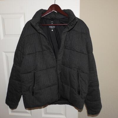 Menâ€™s puffy winter jacket