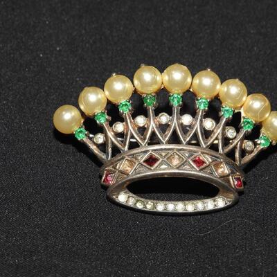 Trifari daisy brooch sterling silver