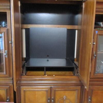 3 Piece TV Cabinet Console - Room For A 32
