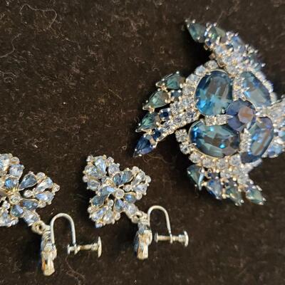 Vintage Kramer Rhinestone Brooch and Earrings