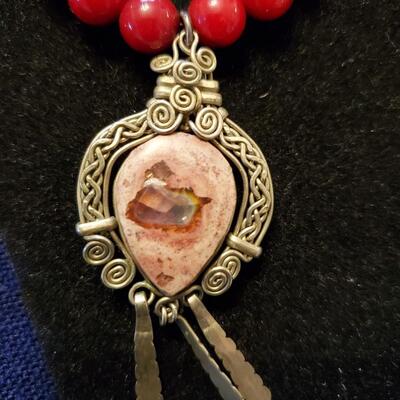 Druzy Stone Pendant with claws