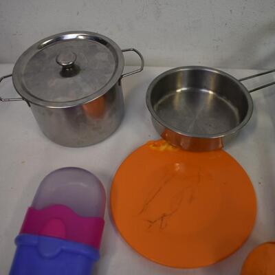 Lot of Kids Play Food and Small Pots and Pans