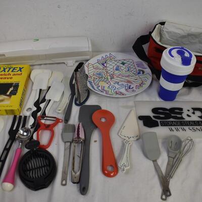12+ Kitchen Lot: Serving and Cooking Utensils, Sandwich Bags, Lunch Box