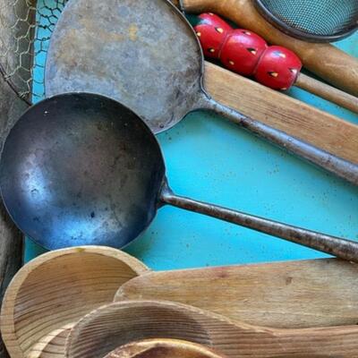 Lot 223 Drawer of Misc Wood Kitchen Utensils Wok Spoons