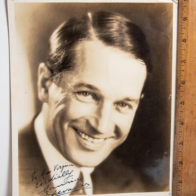 AUTOGRAPHED PHOTO - MAURICE CHEVALIER