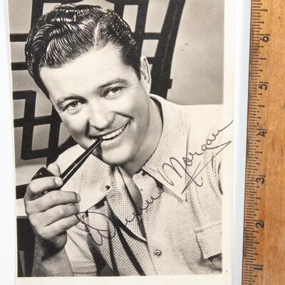 AUTOGRAPHED PHOTO - ACTOR DENNIS MORGAN