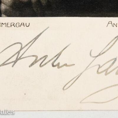 AUTOGRAPHED PHOTO - LEO CARRILLO