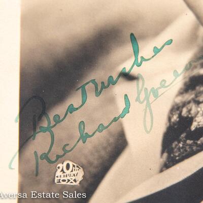 AUTOGRAPHED PHOTO - RICHARD GREEN