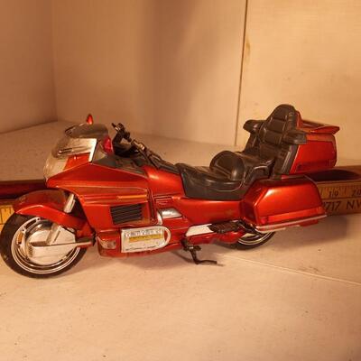 Gold Wing model Motorcycle 2