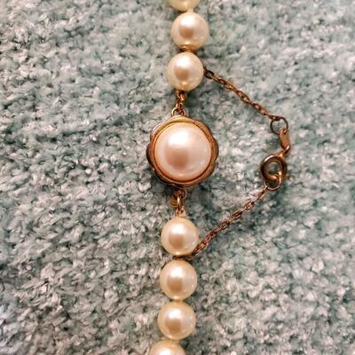 30" Pearls Cream Color Strand