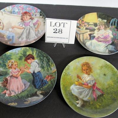 3 Treasures of Childhood Plates, and Little Miss Muffet, Read Description