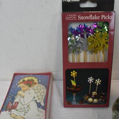 7 Items of Christmas: Tree Candle, 4-Piececutter, Snowflake Picks, Cards - New