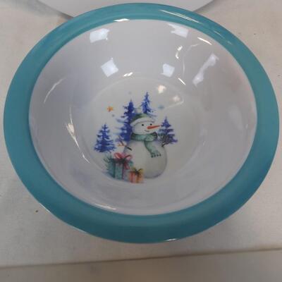 16 pc Melamine Plates (12) & Bowls (4) Snowman, Trees, & Gifts Theme - New