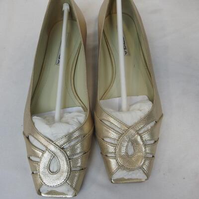 Via Spiga Gold/Champagne Color Shoes, Women's Size 8 - New