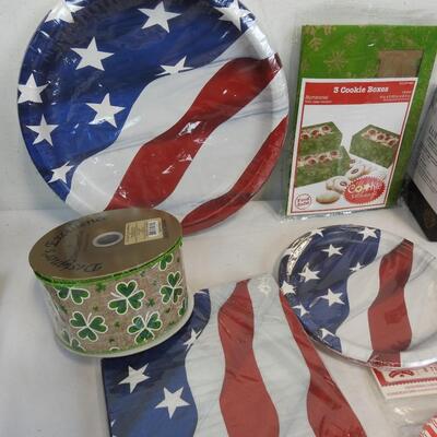 9 pc Various Holiday Items: Patriotic, Valentine's, Christmas, St Patricks - New