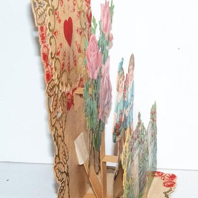 ANTIQUE VALENTINE