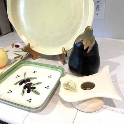 Lot 259 Ceramic Pottery Collection Olive & Eggplant Theme Trays Candle