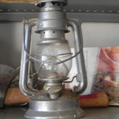 LOT 44   CAMPING GEAR