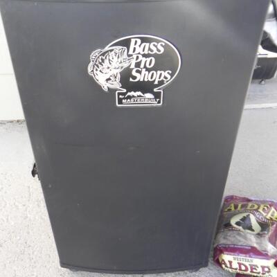 LOT  55  BRASS PRO SHOPS SMOKER