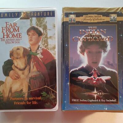 2 vhs movies