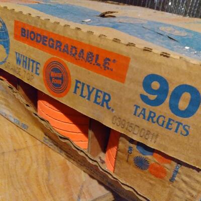 LOT 73   CLAY PIGEONS