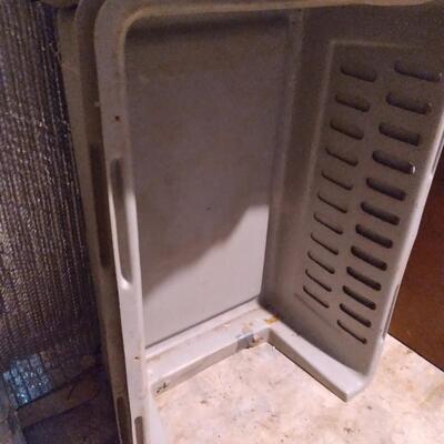 LOT 76   LARGE DOG CARRIER