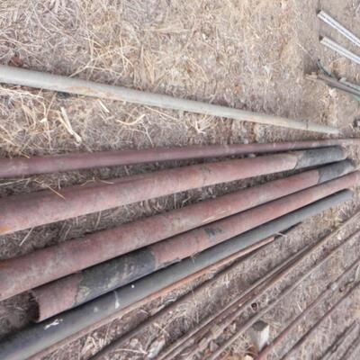 LOT 119 METAL POLES FOR FENCING