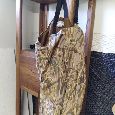 LOT 84  CAMOFLOUGH  OUTERWARE
