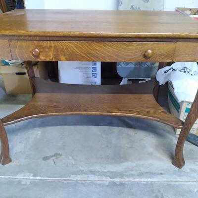 LOT 91  WOODEN TABLE/DESK