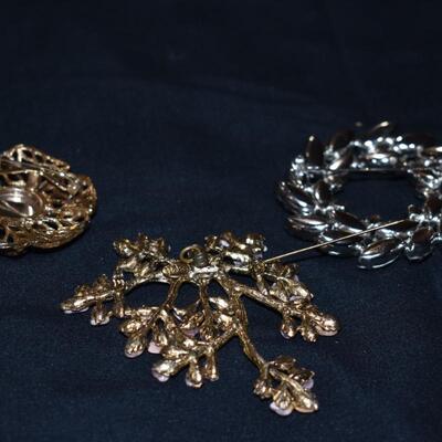 Vintage brooches