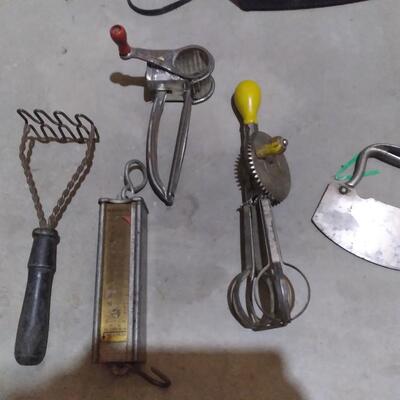 LOT 99  VINTAGE COOKING UTENSIL'S & JARS