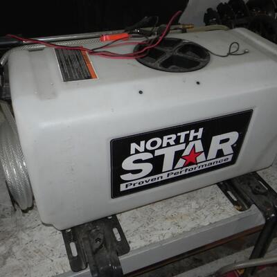 LOT 29 NORTH STAR IBROADCAST AND SPOT SPRAYER