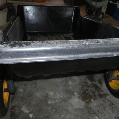 LOT  34  POLAR TRAILER