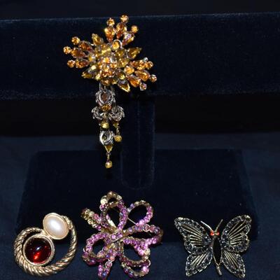 Vintage brooches