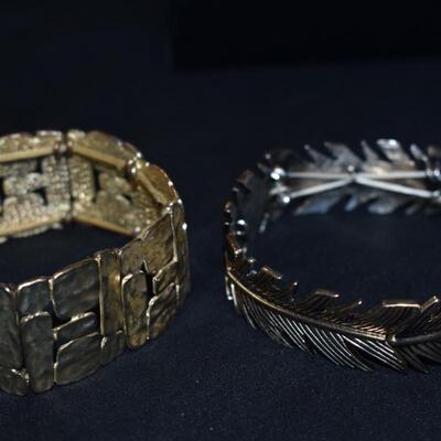 Pair of bangle bracelets