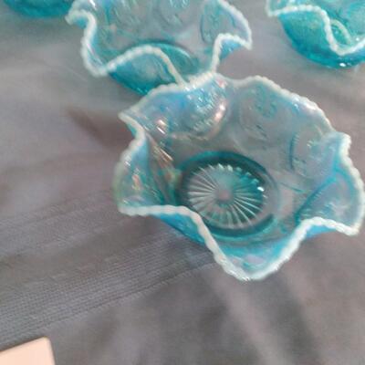 LOT 122   FENTON DISHES