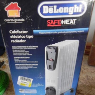 LOT 128  DELONGHI TOWER HEATER